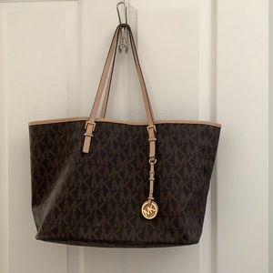 Michael Kors Medium Jet Set Travel Tote